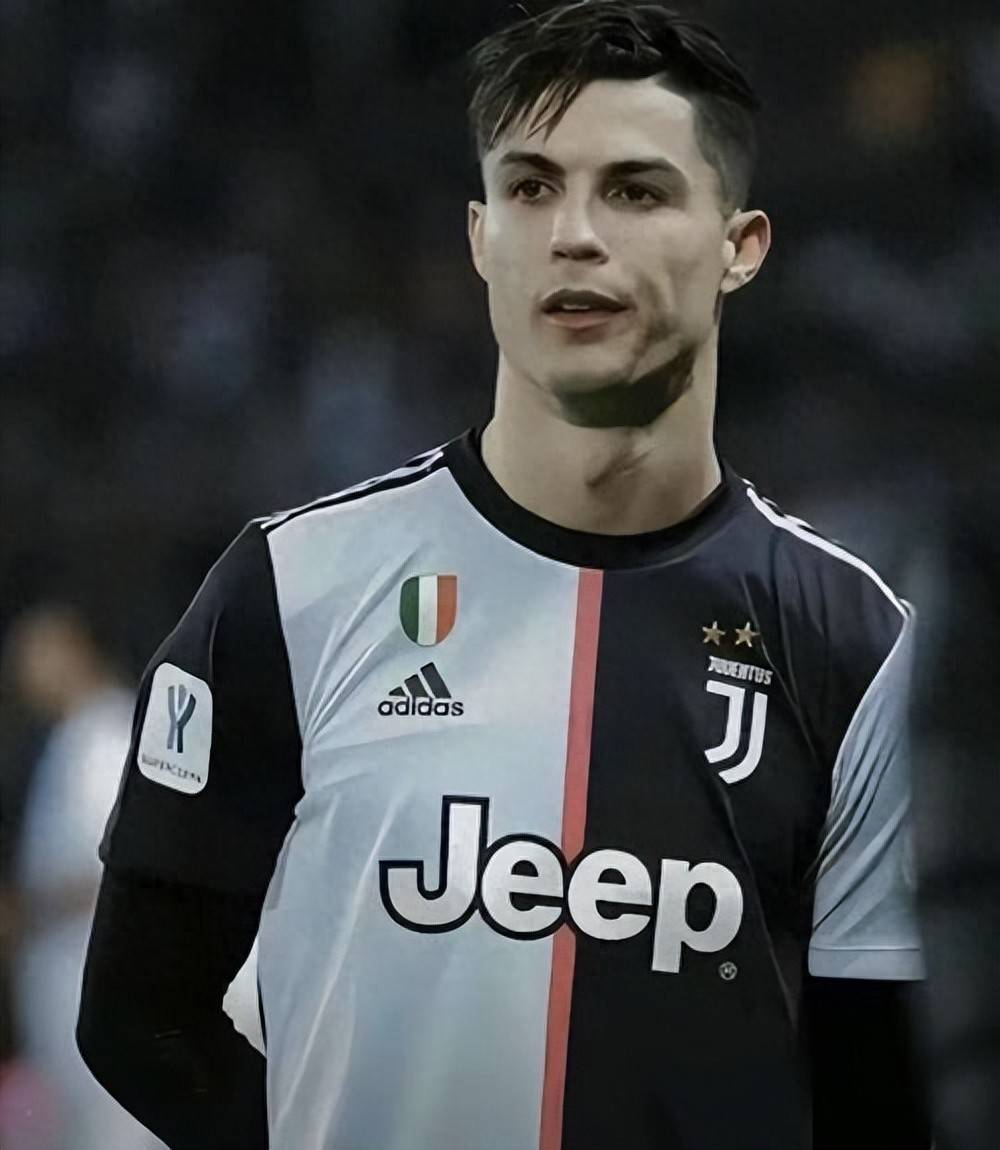 九游APP下载C罗重返赛场，重返赛场首场状态出色，皇家马德里观众沸腾！(c罗回归首场比赛)